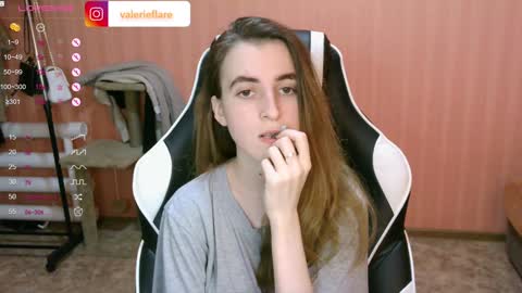 Snapshot of valeritiio chatting on 12-13-24, 04:38 valeritiio online show from 12-13-24, 04:38