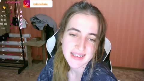 Snapshot of valeritiio chatting on 12-17-24, 02:33 valeritiio online show from 12-17-24, 02:33