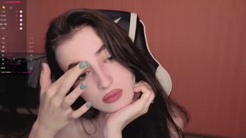 Snapshot of valeritiio chatting on 09-13-25, 03:28 valeritiio online show from 09-13-25, 03:28