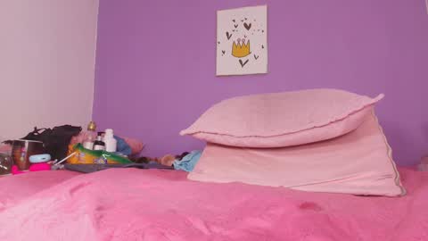 Valeryn online show from 02-04-25, 06:14