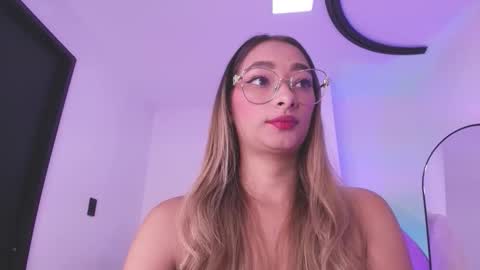 Valeryn online show from 02-06-26, 03:11