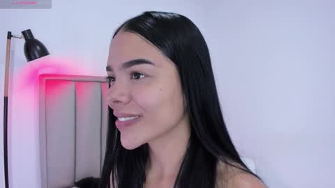 Cris  online show from 11-28-25, 05:04