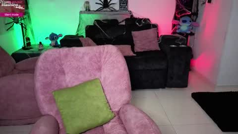 Snapshot of valery_adams1 chatting on 10-07-25, 06:43 Valery adams1 online show from 10-07-25, 06:43