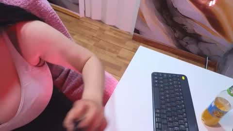 valery cute 18 online show from 11-29-25, 07:28