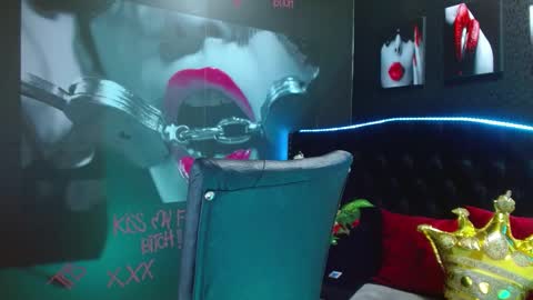 Snapshot of valery_meer_ chatting on 12-14-24, 06:30 Valeria online show from 12-14-24, 06:30