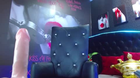 Snapshot of valery_meer_ chatting on 12-19-24, 03:30 Valeria online show from 12-19-24, 03:30