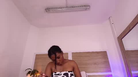 Snapshot of valerycortezm chatting on 01-12-26, 01:05 Valery online show from 01-12-26, 01:05