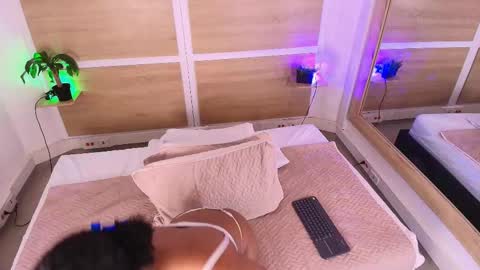 Snapshot of valerycortezm chatting on 01-15-26, 12:43 Valery online show from 01-15-26, 12:43