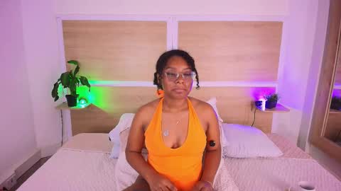 Snapshot of valerycortezm chatting on 02-06-26, 02:31 Valery online show from 02-06-26, 02:31