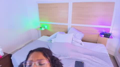 Snapshot of valerycortezm chatting on 02-09-26, 01:04 Valery online show from 02-09-26, 01:04