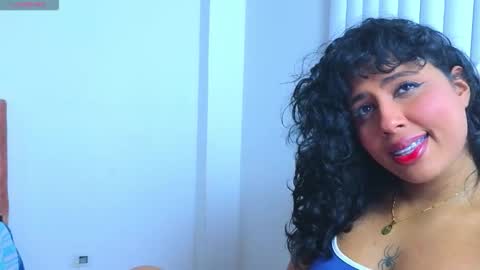 Snapshot of valerylovexxx chatting on 10-28-25, 02:15 valerylovexxx online show from 10-28-25, 02:15