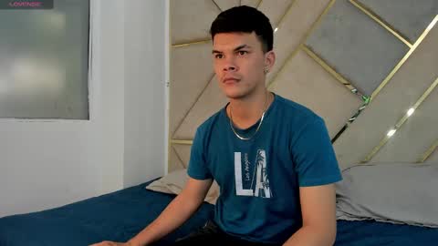 Snapshot of valerystonne_ chatting on 02-27-25, 07:37 Valery Stonne online show from 02-27-25, 07:37