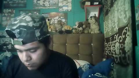 Valesh19 online show from 11-22-25, 02:43