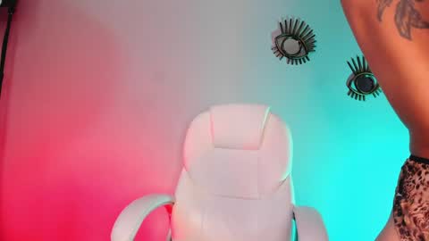 Valkiria online show from 01-18-25, 05:37