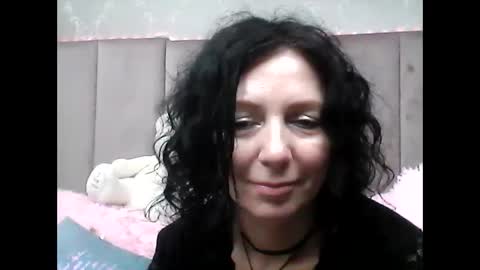 Snapshot of valleriwind chatting on 01-10-25, 04:20 ValleriWind online show from 01-10-25, 04:20