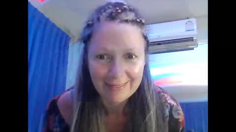 Snapshot of valleriwind chatting on 01-19-25, 07:15 ValleriWind online show from 01-19-25, 07:15