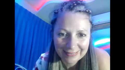 Snapshot of valleriwind chatting on 01-20-25, 01:00 ValleriWind online show from 01-20-25, 01:00