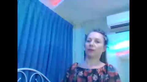 Snapshot of valleriwind chatting on 01-23-25, 08:25 ValleriWind online show from 01-23-25, 08:25