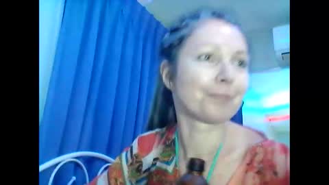 Snapshot of valleriwind chatting on 01-30-25, 03:00 ValleriWind online show from 01-30-25, 03:00