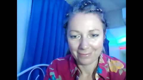 Snapshot of valleriwind chatting on 01-31-25, 04:36 ValleriWind online show from 01-31-25, 04:36