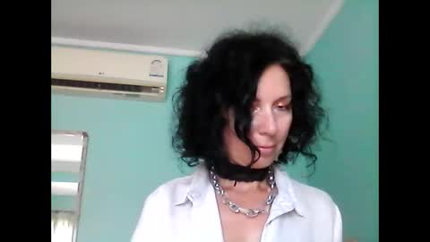 Snapshot of valleriwind chatting on 02-06-25, 03:06 ValleriWind online show from 02-06-25, 03:06