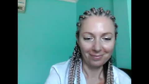 Snapshot of valleriwind chatting on 02-13-25, 03:29 ValleriWind online show from 02-13-25, 03:29