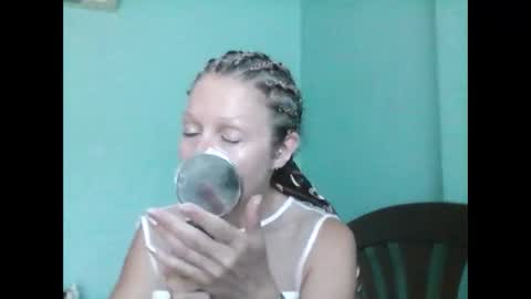 Snapshot of valleriwind chatting on 02-16-25, 02:09 ValleriWind online show from 02-16-25, 02:09