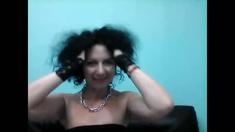 Snapshot of valleriwind chatting on 02-24-25, 11:43 ValleriWind online show from 02-24-25, 11:43