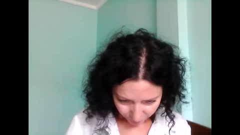 Snapshot of valleriwind chatting on 03-09-25, 02:39 ValleriWind online show from 03-09-25, 02:39