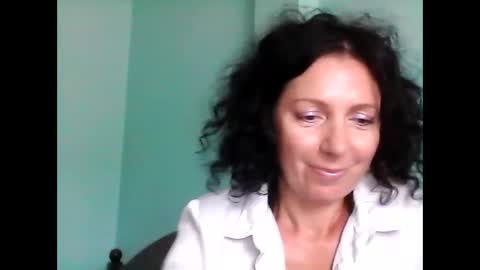 Snapshot of valleriwind chatting on 03-09-25, 08:51 ValleriWind online show from 03-09-25, 08:51