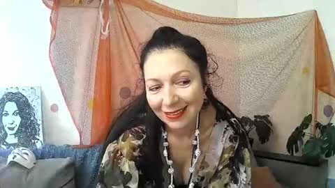 Snapshot of valleriwind chatting on 09-26-25, 08:40 ValleriWind online show from 09-26-25, 08:40