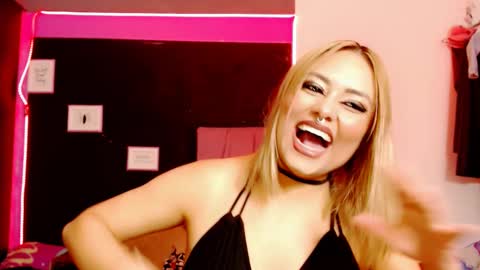 Valerie online show from 02-21-25, 03:23