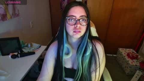 Im Violet online show from 12-20-24, 12:08