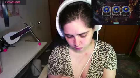 Im Violet online show from 01-27-25, 02:42