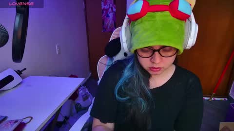 Im Violet online show from 03-09-25, 10:41