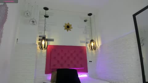 Vallolet Peach  online show from 12-27-24, 11:17