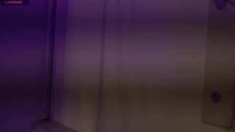 Vallolet Peach  online show from 11-03-25, 05:25