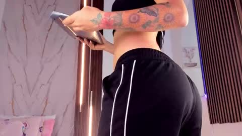 Snapshot of valloletsamar chatting on 02-07-26, 12:20 Vallolet Peach online show from 02-07-26, 12:20