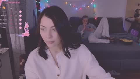 Little Devil online show from 03-01-25, 06:11