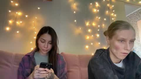 Little Devil online show from 09-21-25, 12:51