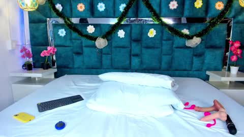 valtira nova online show from 12-19-25, 08:05