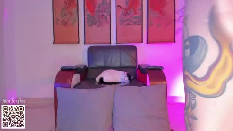      online show from 12-01-24, 07:58