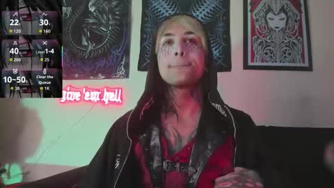 Snapshot of vampiredavyd chatting on 12-23-25, 03:37 david guzman i model independenthelp me with a thumbs up online show from 12-23-25, 03:37