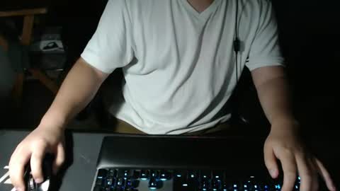 Snapshot of vancoserx111 chatting on 10-13-25, 03:17 vancoserx111 online show from 10-13-25, 03:17