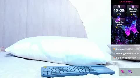 V A N E  online show from 09-28-25, 11:37