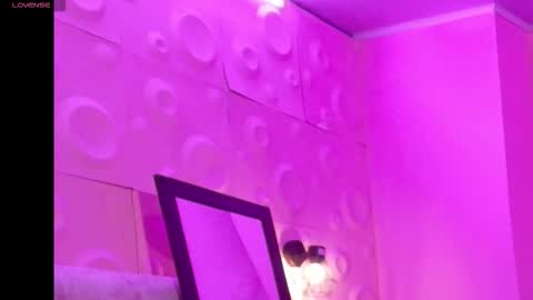 Vanessa online show from 10-19-25, 09:59