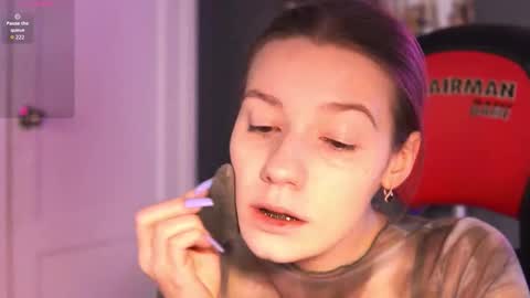 Snapshot of vanessa__lui chatting on 03-03-26, 10:54 Vanessa online show from 03-03-26, 10:54