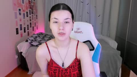 Vanessa online show from 03-10-25, 05:22