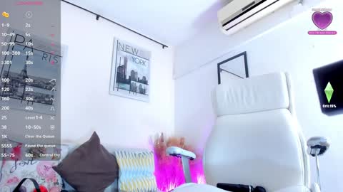 Snapshot of vanessa_gonzaless chatting on 12-18-24, 12:51 Vanessa online show from 12-18-24, 12:51