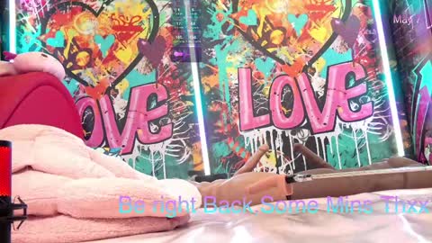 Snapshot of vanessa_love chatting on 05-07-26, 03:28 Vanessa online show from 05-07-26, 03:28